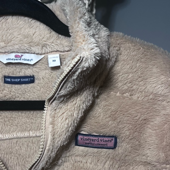 Vineyard Vines - The Sherp Shirt - Medium / Beige Sherpa Pullover - Picture 2 of 6